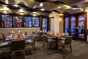 Dining - Best location!Creekside in BCVillage!Walk to Ski School, Shops, Restaurants,Lift (Beaver Creek)