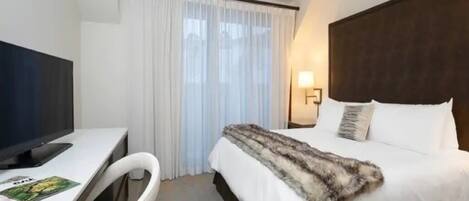 1 chambre, coffres-forts dans les chambres, fer et planche à repasser