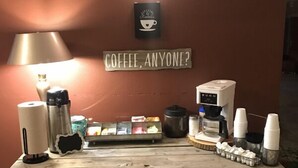 Coffee and/or coffee maker - Orleans Trail Resort (Stockton)