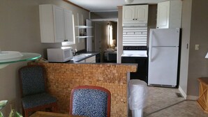 Coffee/tea maker - Orleans Trail Resort (Stockton)