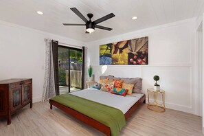 2 bedrooms, desk, iron/ironing board, travel cot
