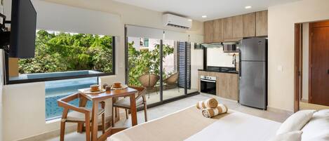 Luxury Apartment, Private Pool | 2 bedrooms, premium bedding, down comforters, in-room safe