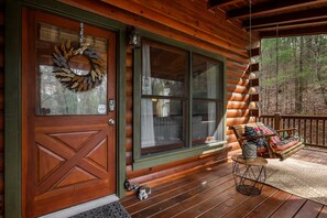 Terrace/patio - Welcome to Bearadise! Charming cabin 10 minutes to downtown Blue Ridge! (Cherry Log)