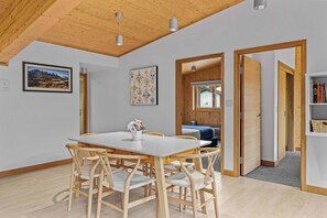 Dining - Pyrenees #202 - LEED Gold Certified! (Canmore)