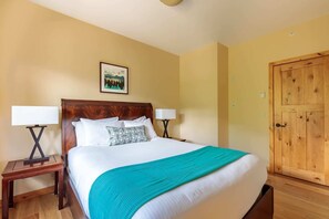 2 عدّة غرف نوم ومكواة/لوح كي وسرير سفر وواي فاي مجانًا