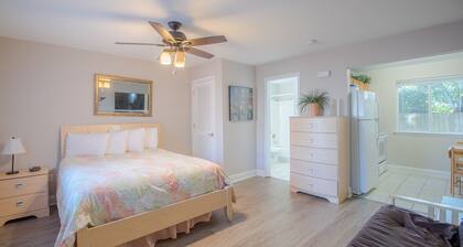 Oak Shores Studio 56