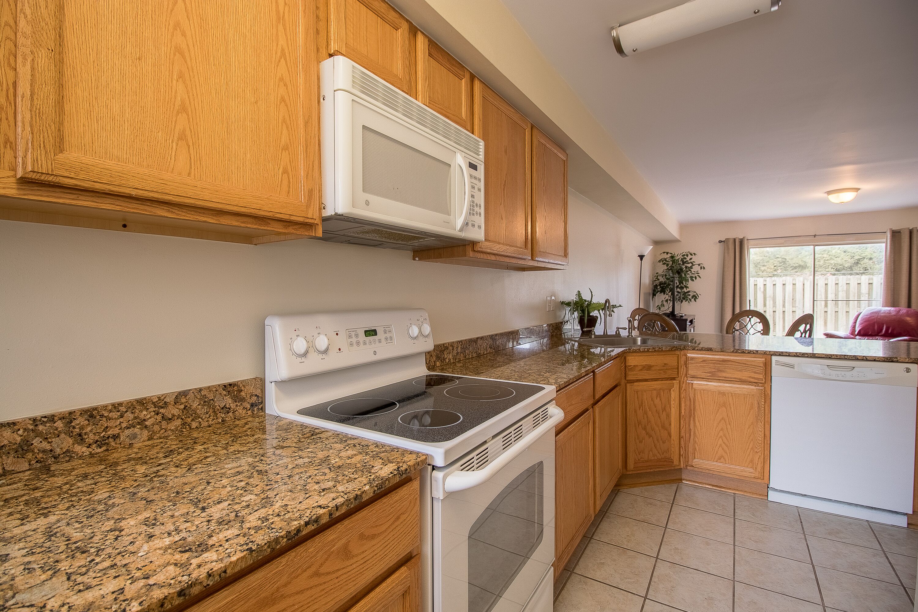Condo, 2 Queen Beds, Private Pool | Private kitchen