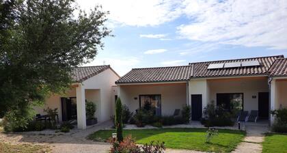 Location de Studio Meublé de Tourisme Avec Terrasse, Proche de Montélimar