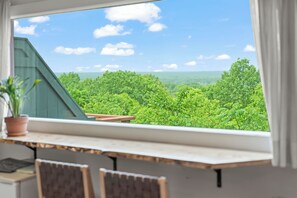 Individuell dekoriert, individuell eingerichtet, Bügeleisen/Bügelbrett