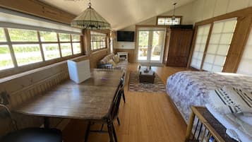 1 quarto, Wi-Fi de cortesia, roupa de cama