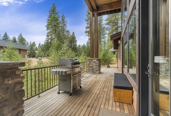 Terrace/patio - Suncadia 5 Bdrm Home that Sleeps 16 (Cle Elum)