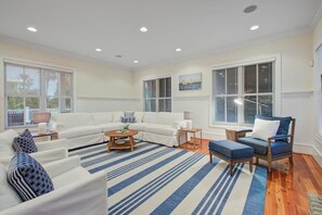 独立别墅, 多张床 (1 Palm Court) | 起居区 | 乒乓球