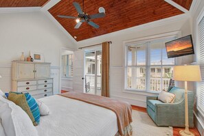 House, Multiple Beds (1 Palm Court) | 5 bedrooms, free WiFi, bed sheets - 1 Palm Court (Isle of Palms)
