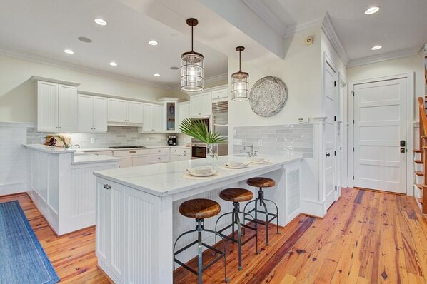 House, Multiple Beds (1 Palm Court) | Private kitchen | Toaster - 1 Palm Court (Isle of Palms)