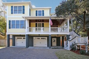 บ้านพัก, หลายเตียง (2602 Hartnett Boulevard) | บริเวณภายนอก