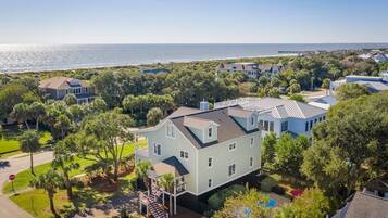 House, Multiple Beds (2307 Palm Boulevard) | Exterior