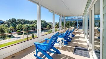 House, Multiple Beds (2307 Palm Boulevard) | Balcony