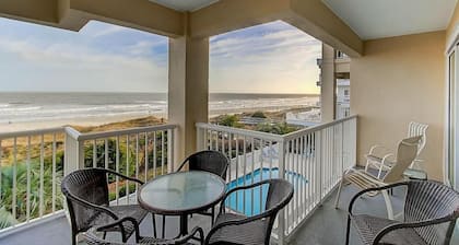 1010 Ocean Palms 201
