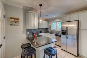 Cabin, Multiple Beds (29 Twin Oaks) | Private kitchen