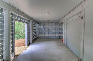 Cabin, Multiple Beds (29 Twin Oaks) | Interior