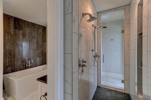 Maison, Plusieurs lits (3 46th Avenue) | Salle de bain