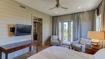 House, Multiple Beds (305 Carolina Boulevard) | 5 bedrooms, bed sheets