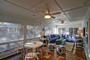 Ferienhütte, Mehrere Betten (35 Twin Oaks) | Wohnzimmer