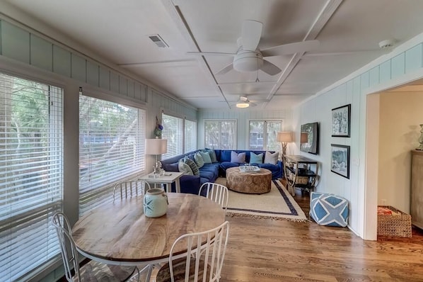 Cabin, Multiple Beds (35 Twin Oaks) | Living room