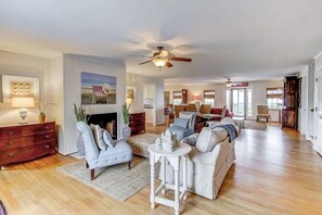House, Multiple Beds (3602 Palm Boulevard) | Living room - 3602 Palm Boulevard (Isle of Palms)
