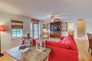 独立别墅, 多张床 (3602 Palm Boulevard) | 客厅