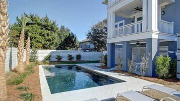 House, Multiple Beds (2301 Palm Boulevard) | Pool