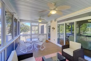 Maison, plusieurs lits (26 Hidden Green) | Terrasse/Patio
