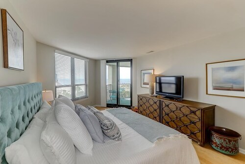 411 Summerhouse Villa