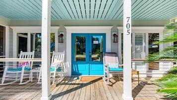 House, Multiple Beds (705 Carolina Boulevard) | Exterior