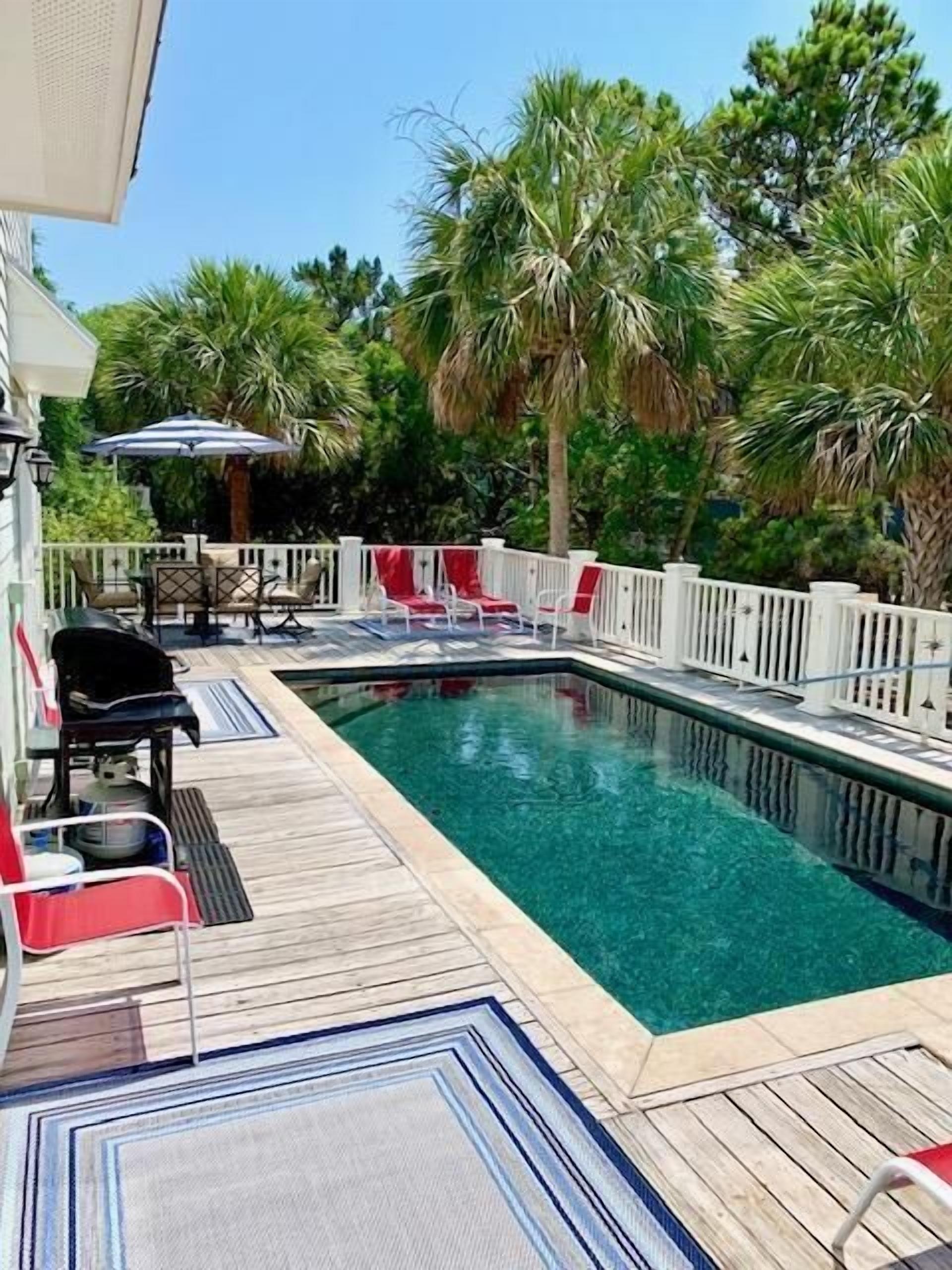 House, Multiple Beds (2 55th Ave) | Pool