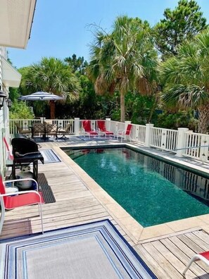 House, Multiple Beds (2 55th Ave) | Pool