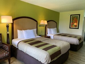 Basic Room, 2 Queen Beds