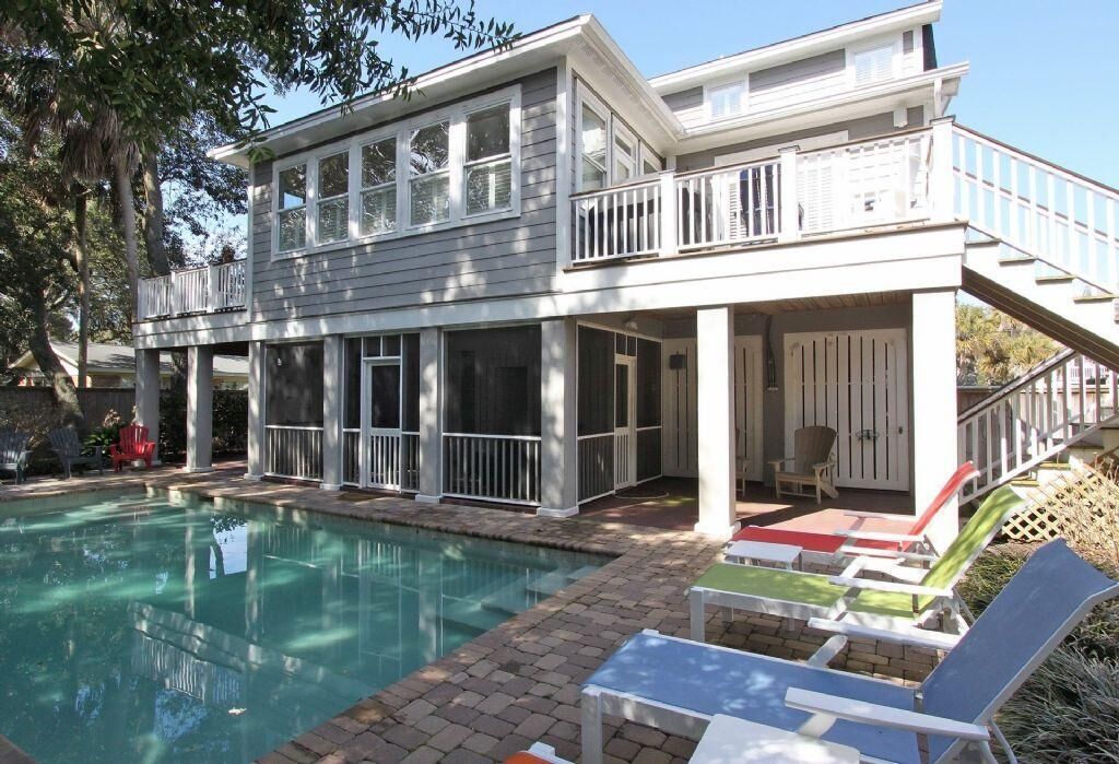 House, Multiple Beds (3008 Hartnett Boulevard) | Pool