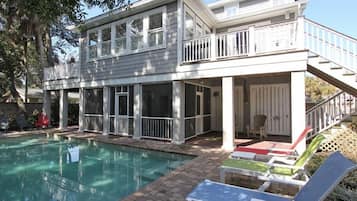 House, Multiple Beds (3008 Hartnett Boulevard) | Pool