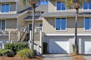 House, Multiple Beds (39 Linkside Villa) | Exterior