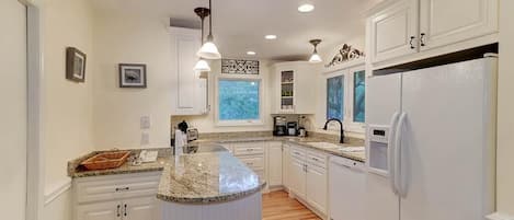 Cabaña, varias camas (22 Twin Oaks) | Cocina privada
