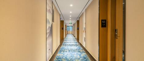 1 bedroom, premium bedding, memory foam beds, minibar