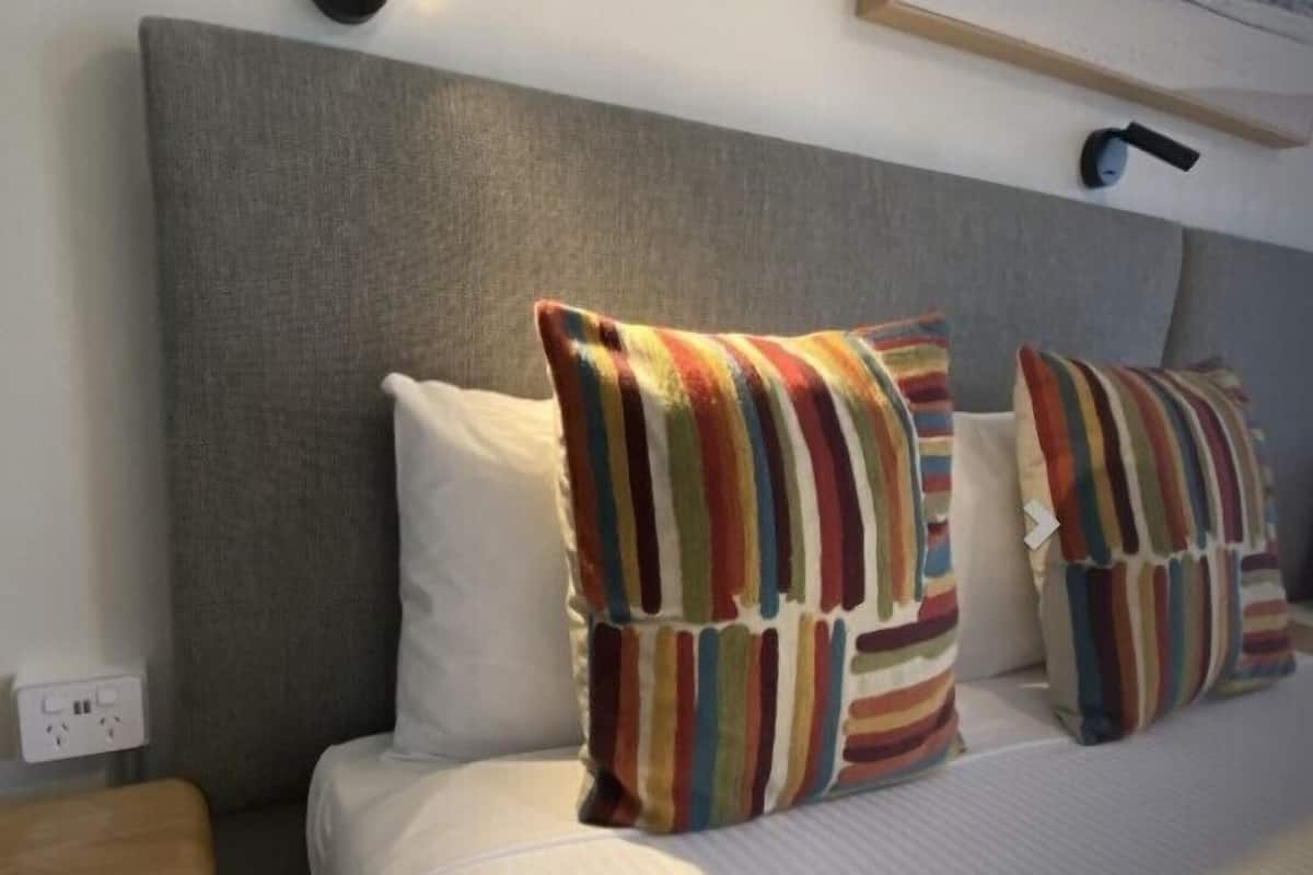 Habitación familiar doble, 2 habitaciones | Tabla de planchar con plancha, wifi gratis, ropa de cama