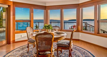 Spectacular Beach Front House