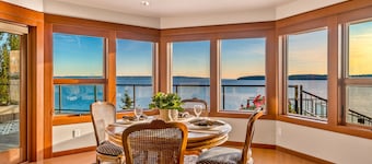 Spectacular Beach Front House