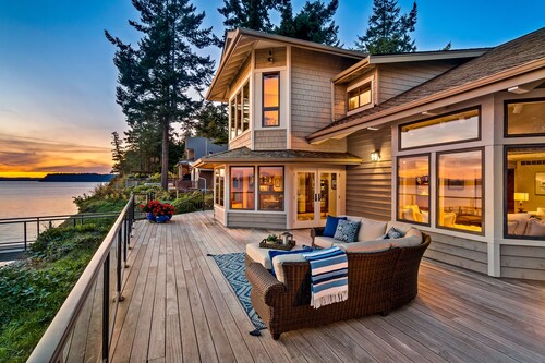 Spectacular Beach Front House