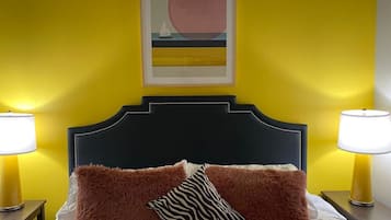 4 Schlafzimmer, Schreibtisch, Bügeleisen/Bügelbrett, Reisekinderbett