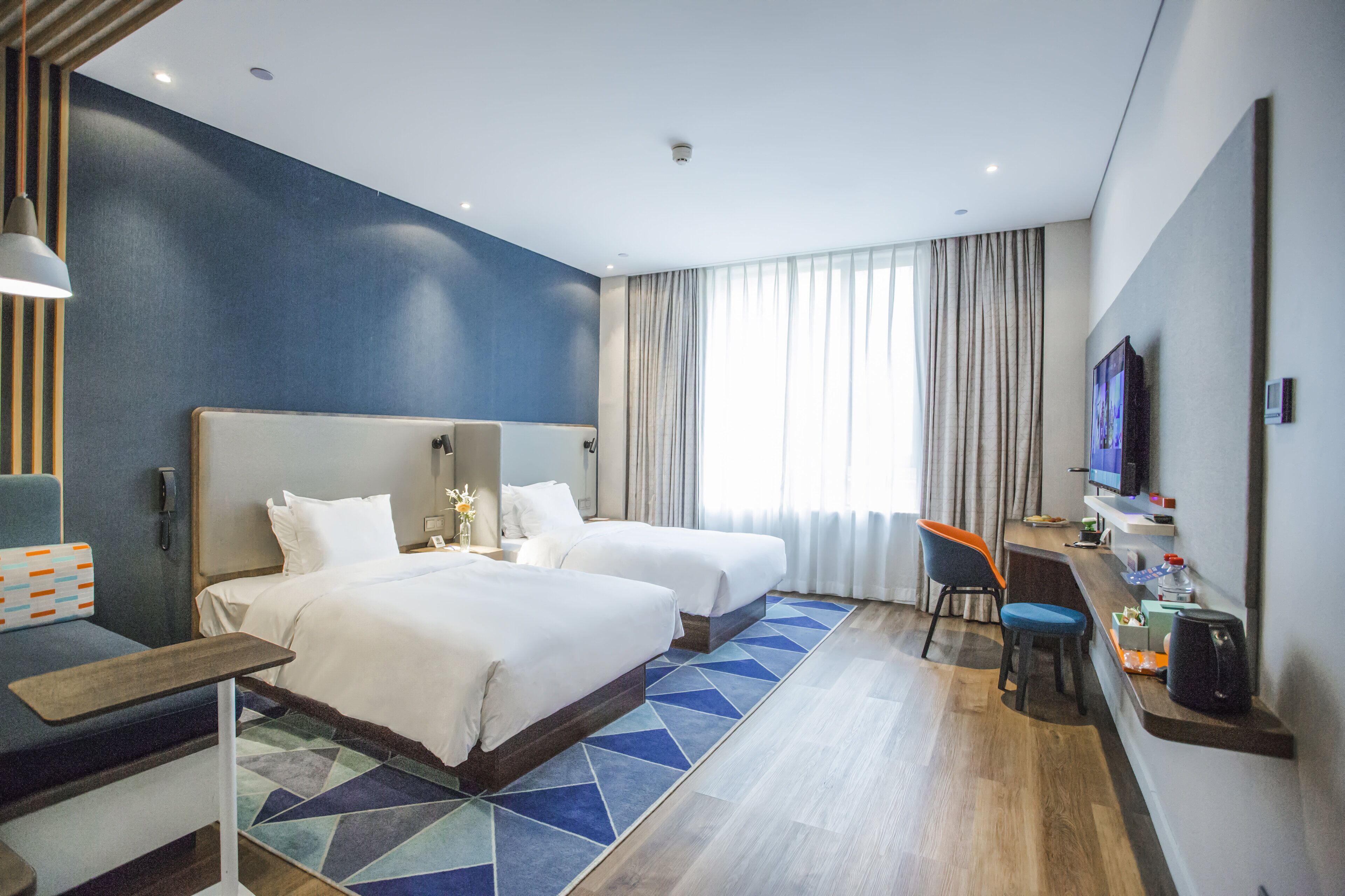Standard Room, 2 Twin Beds, Accessible | In-room safe, desk, free WiFi, bed sheets