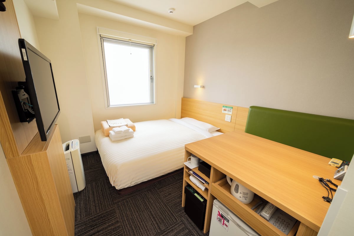 1 bedroom, desk, free WiFi, bed sheets