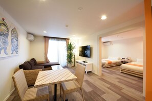 Semi Suite | In-room dining - Granp Glamping Resort (Shima)